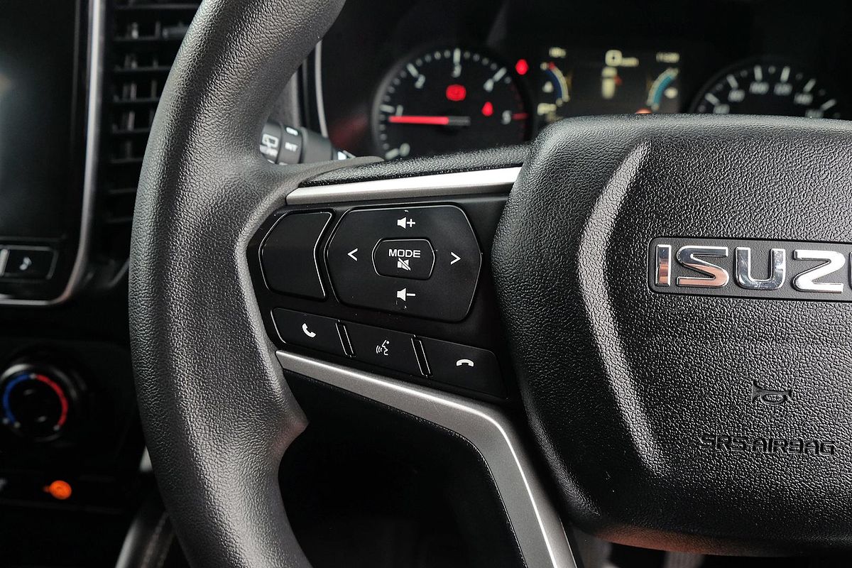 2022 Isuzu MU-X LS-M