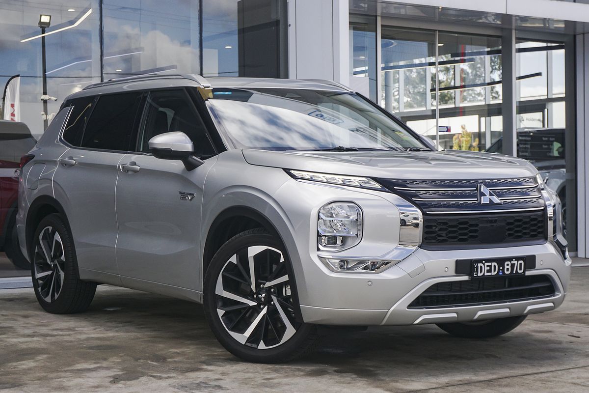 2024 Mitsubishi Outlander PHEV Exceed ZM