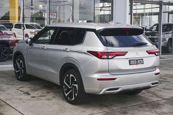 2024 Mitsubishi Outlander PHEV Exceed ZM
