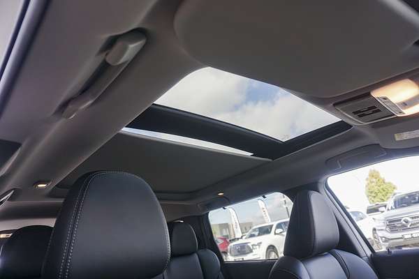2024 Mitsubishi Outlander PHEV Exceed ZM