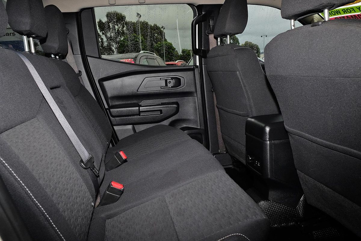 2024 Mitsubishi Triton GLX MV 4X4