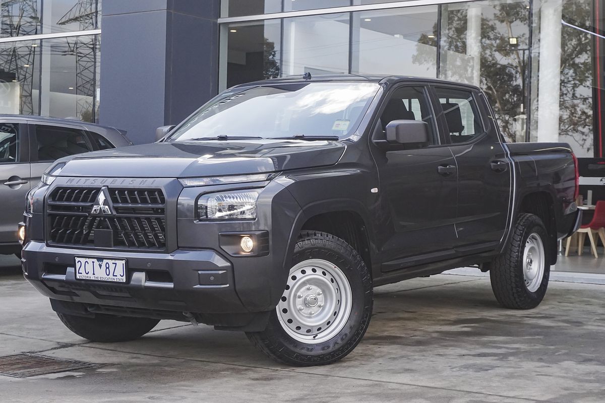 2024 Mitsubishi Triton GLX MV 4X4