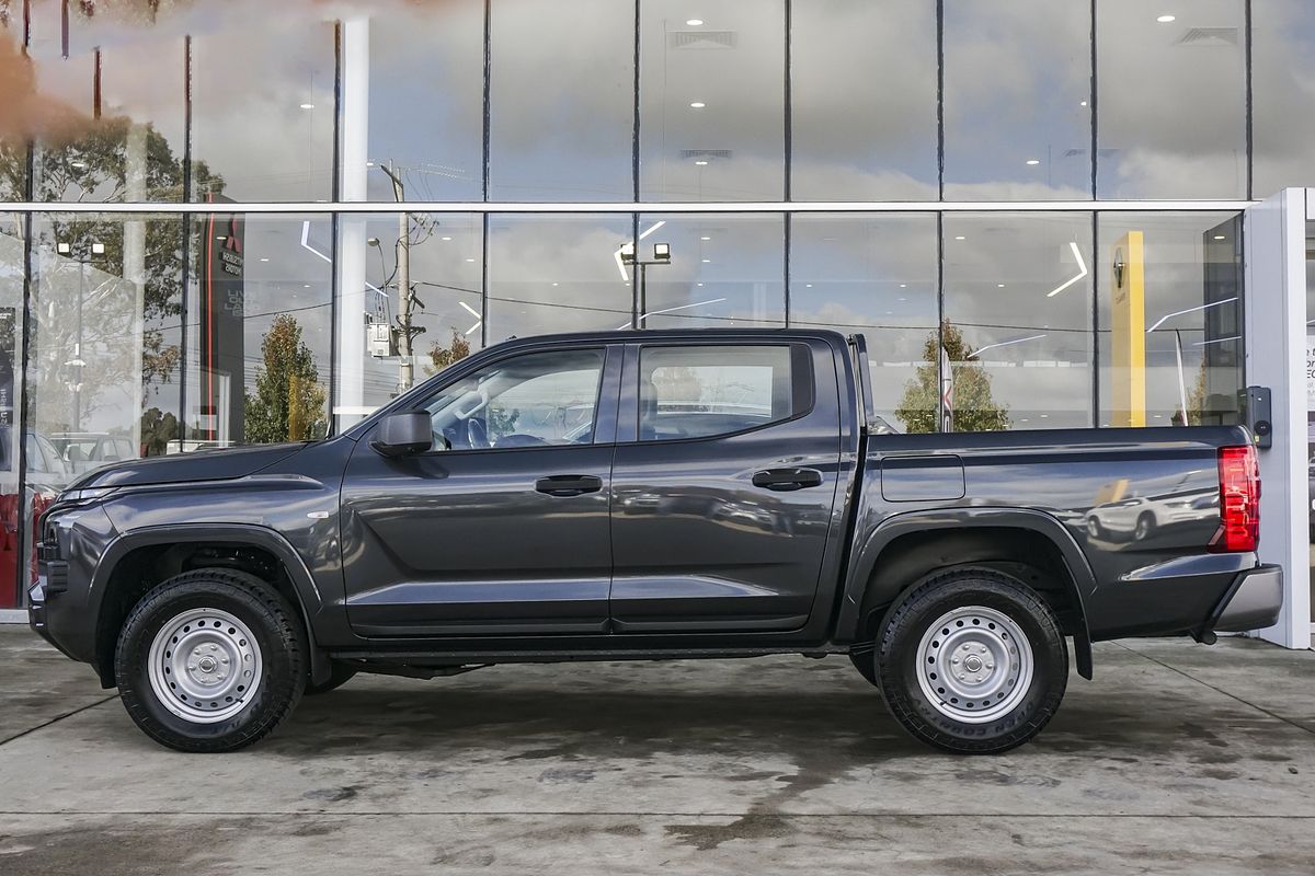 2024 Mitsubishi Triton GLX MV 4X4