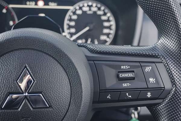 2024 Mitsubishi Triton GLX MV 4X4