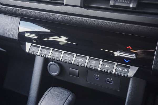 2024 Mitsubishi Triton GLX MV 4X4
