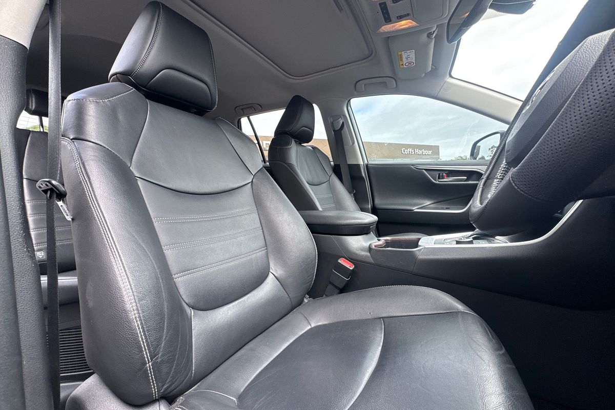 2020 Toyota RAV4 Cruiser AXAH52R