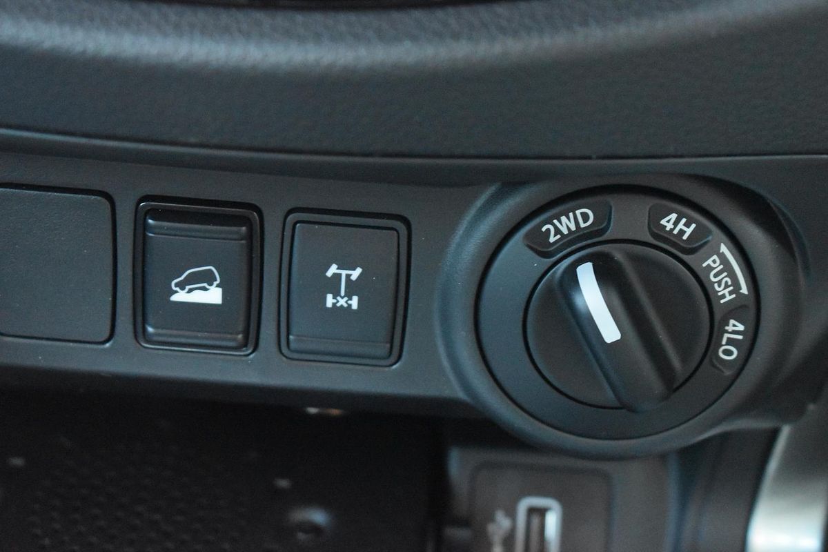 2024 Nissan Navara SL D23 Rear Wheel Drive