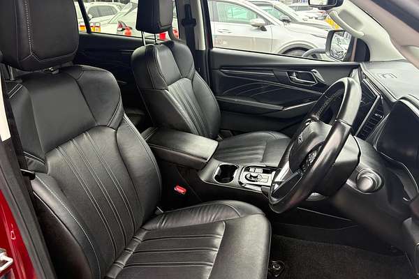 2023 Isuzu MU-X LS-T