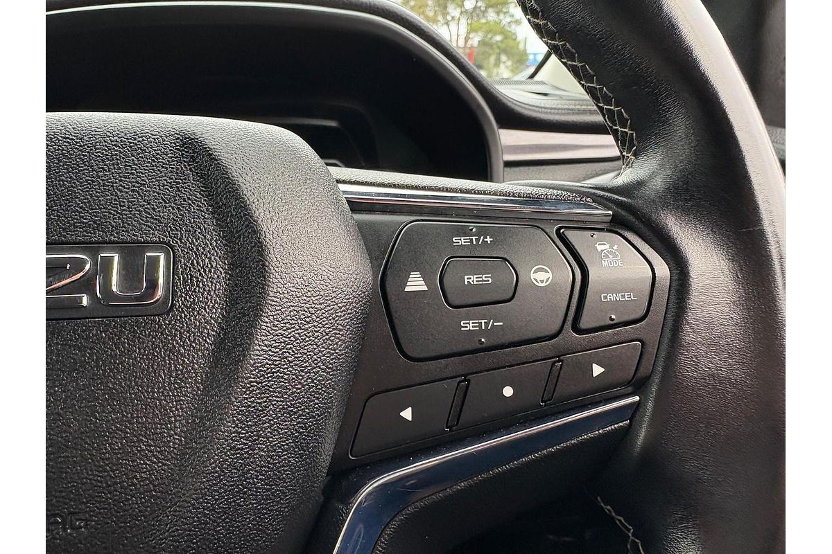 2023 Isuzu MU-X LS-T