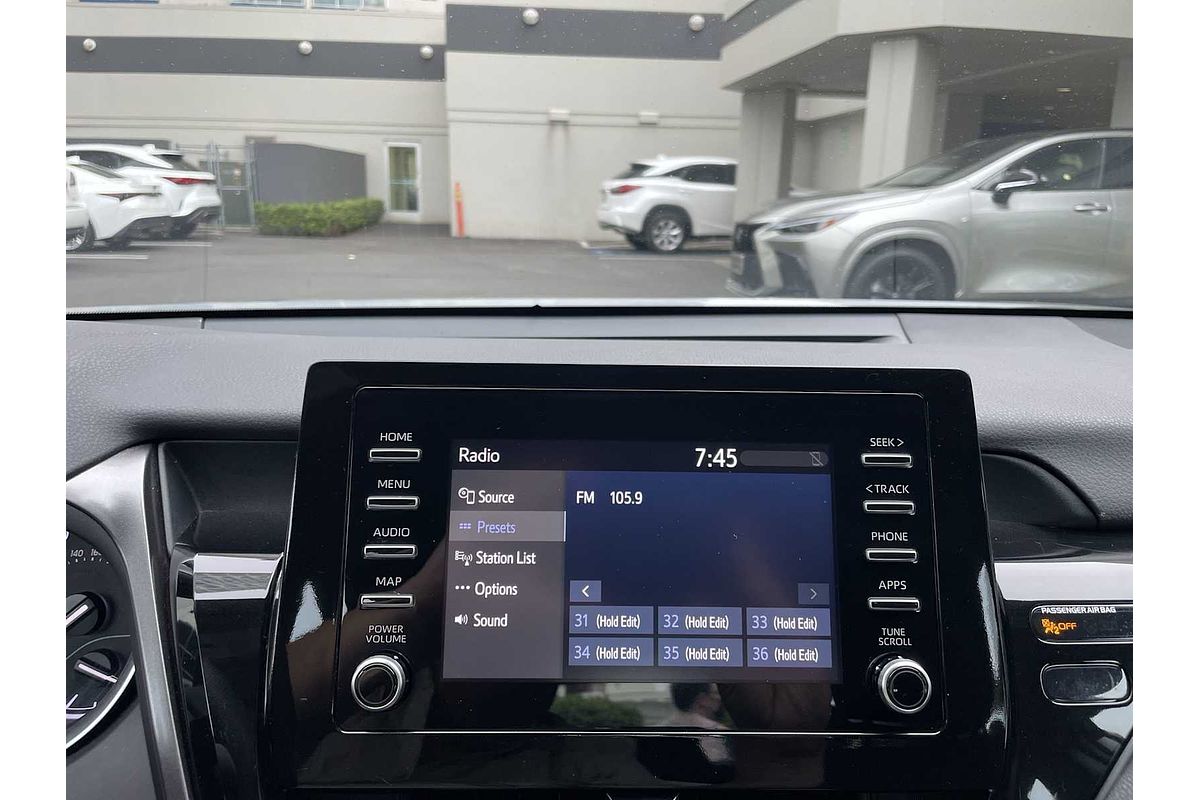 2022 Toyota Camry LE