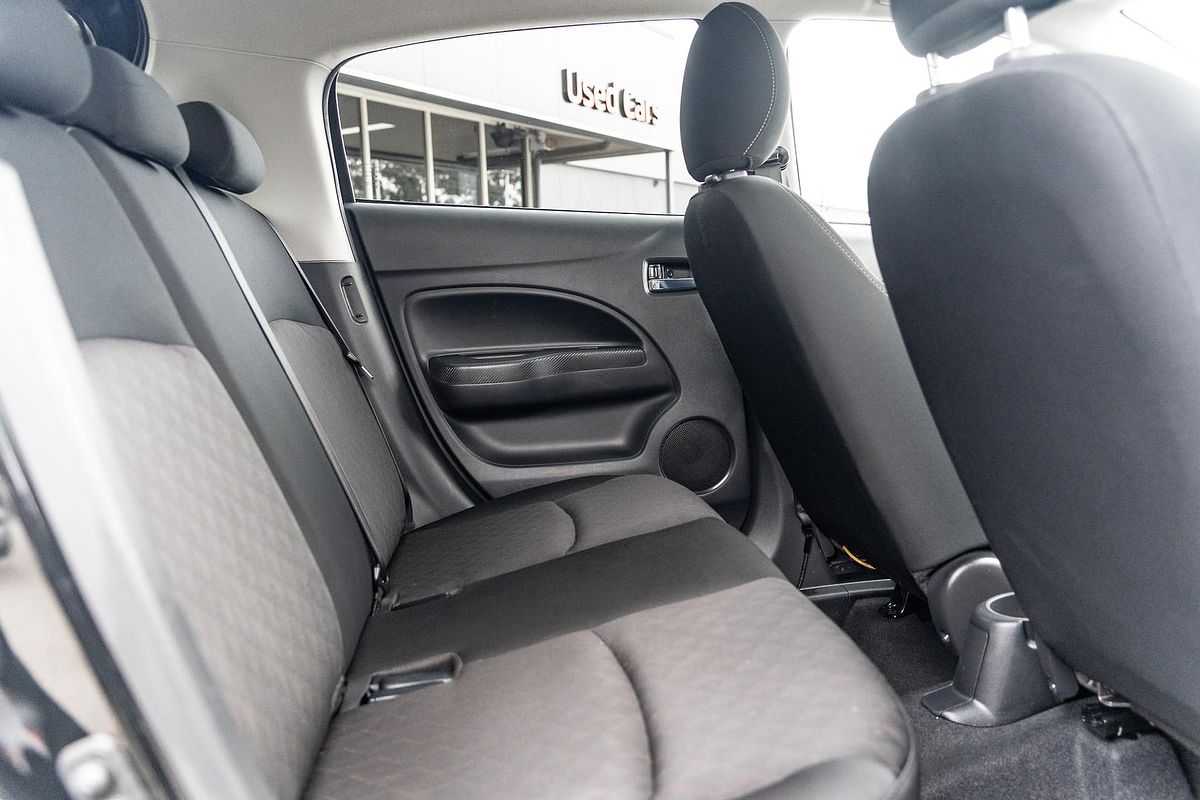 2021 Mitsubishi Mirage LS LB
