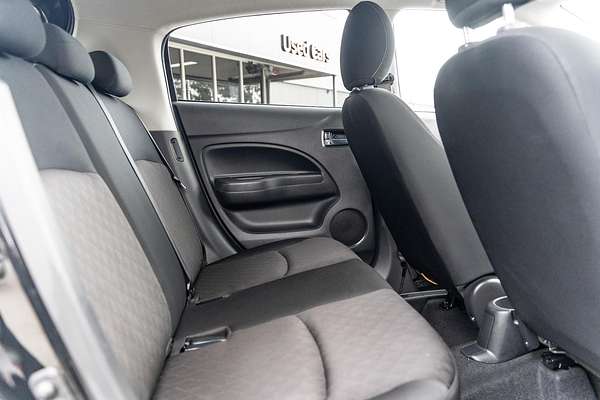 2021 Mitsubishi Mirage LS LB