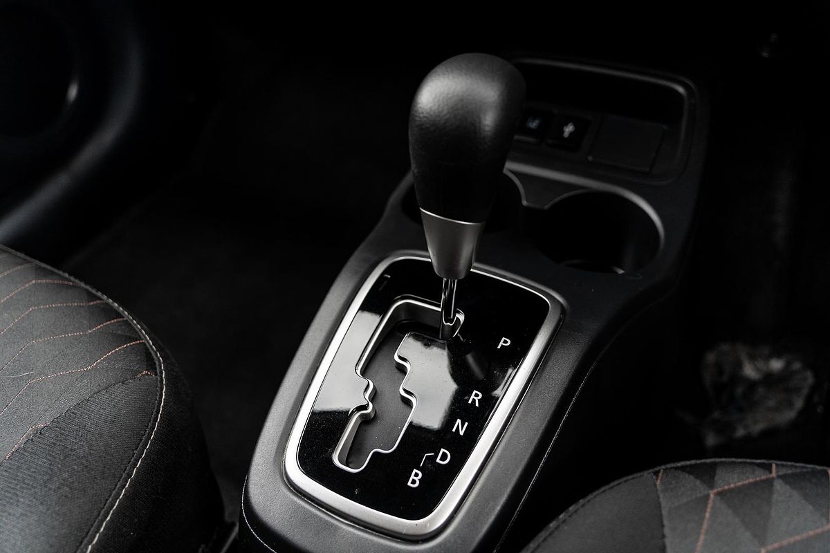 2021 Mitsubishi Mirage LS LB