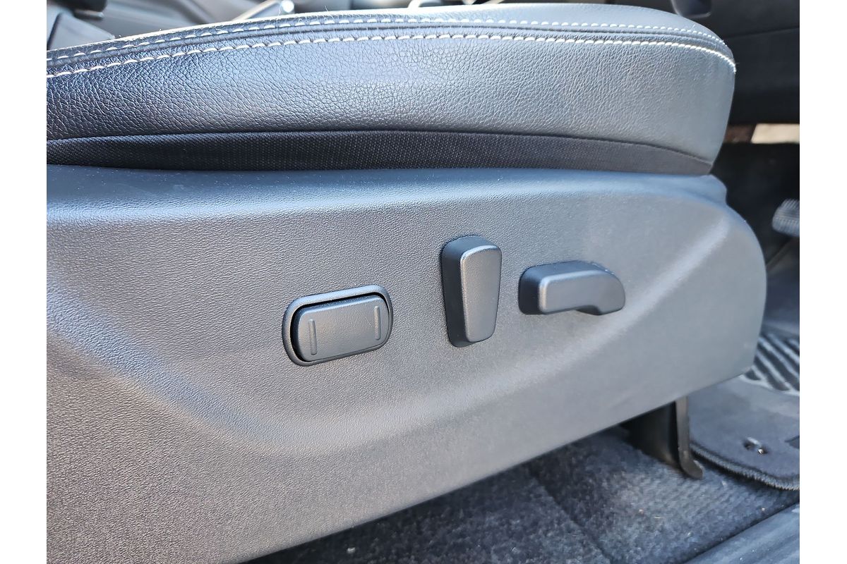 2024 Nissan Navara PRO-4X Warrior D23 4X4