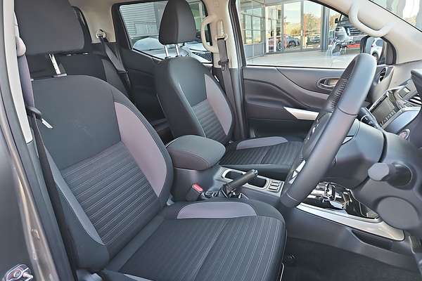 2024 Nissan Navara ST-X D23 4X4