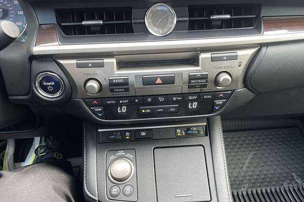 2018 Lexus ES