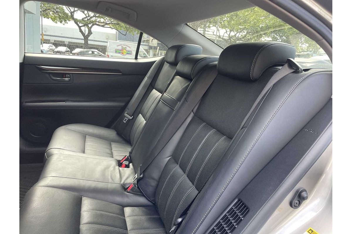 2018 Lexus ES