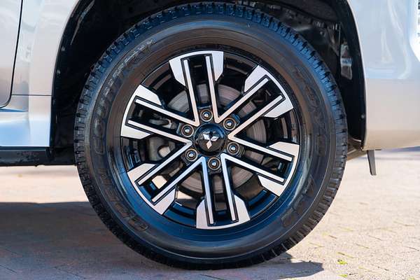 2022 Mitsubishi Pajero Sport Exceed QF