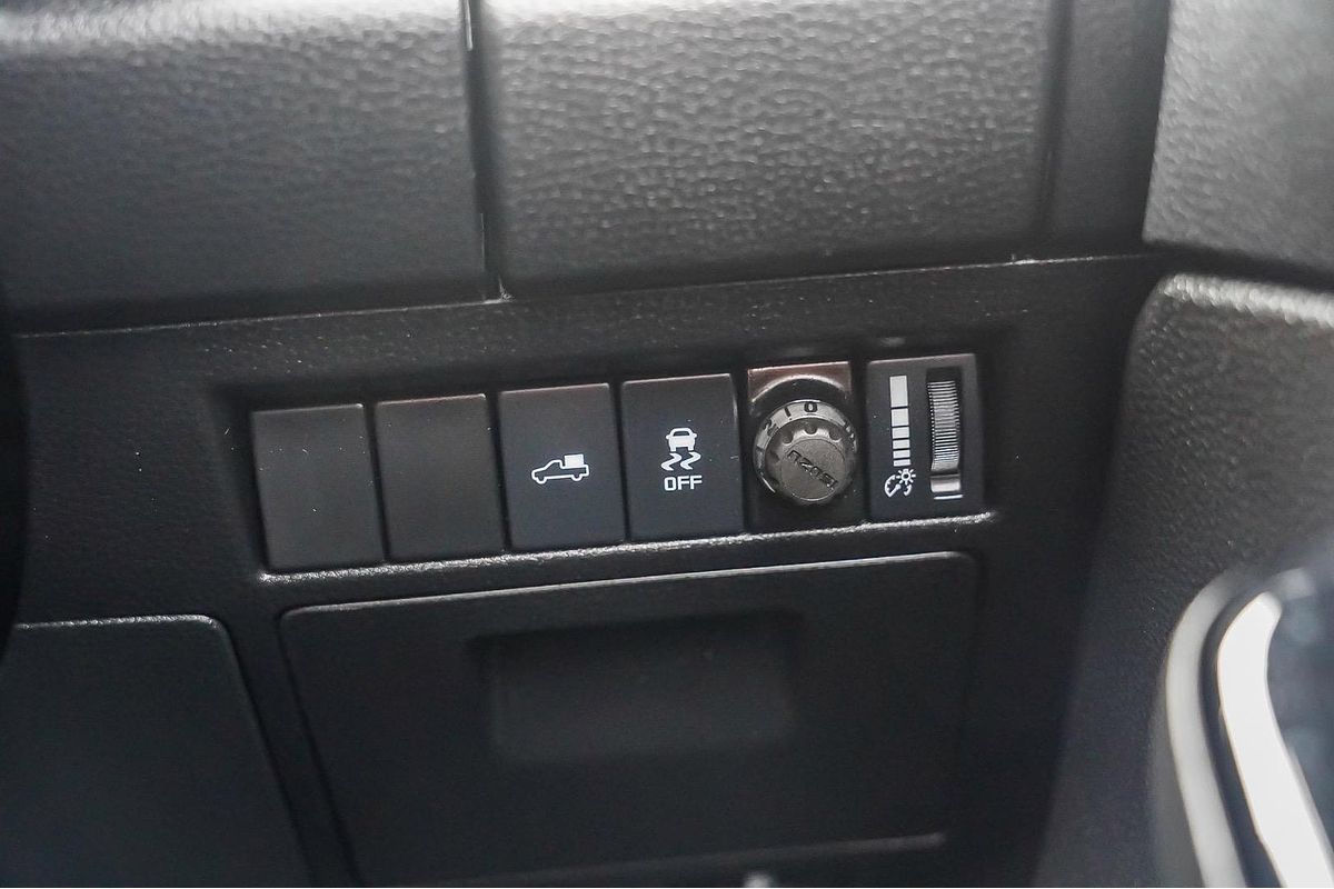 2022 Isuzu D-MAX X-TERRAIN 4X4