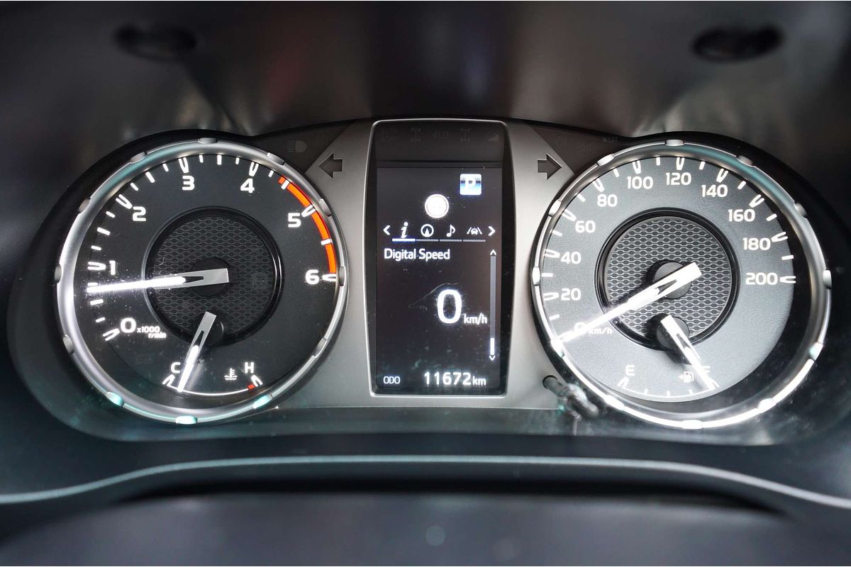 2023 Toyota Hilux SR5 GUN126R