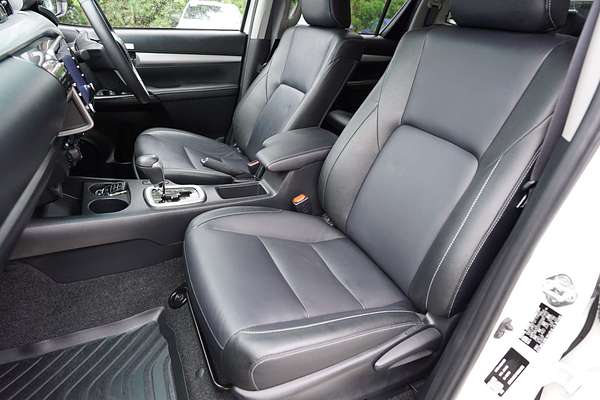 2023 Toyota Hilux SR5 GUN126R