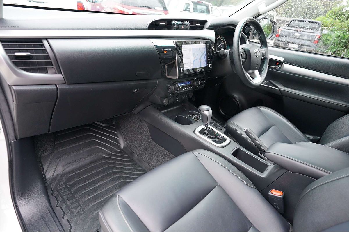 2023 Toyota Hilux SR5 GUN126R