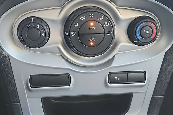 2016 Ford Fiesta SE