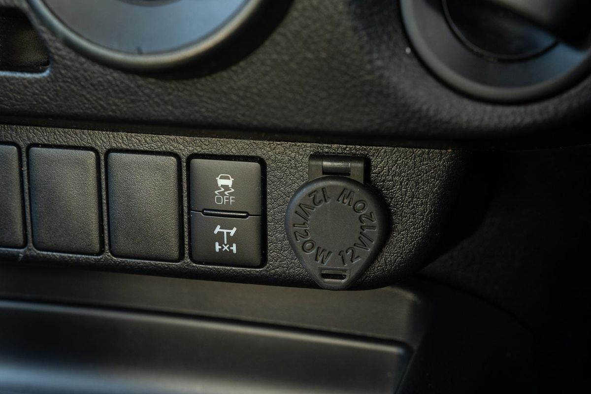 2021 Toyota Hilux SR GUN126R 4X4
