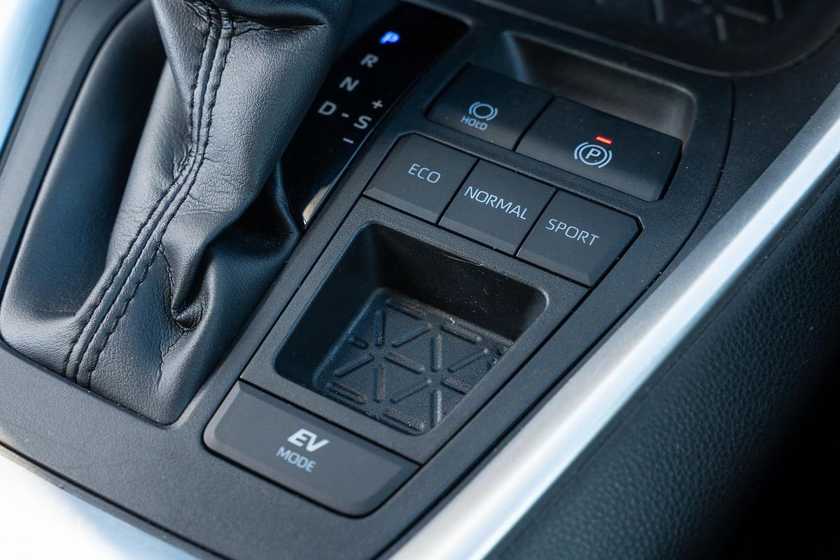 2022 Toyota RAV4 GX AXAH52R