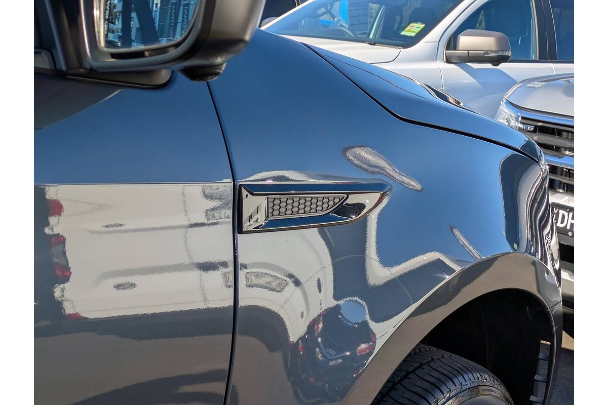 2025 Isuzu MU-X LS-T