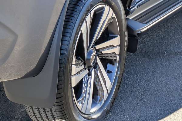 2025 Isuzu MU-X LS-T