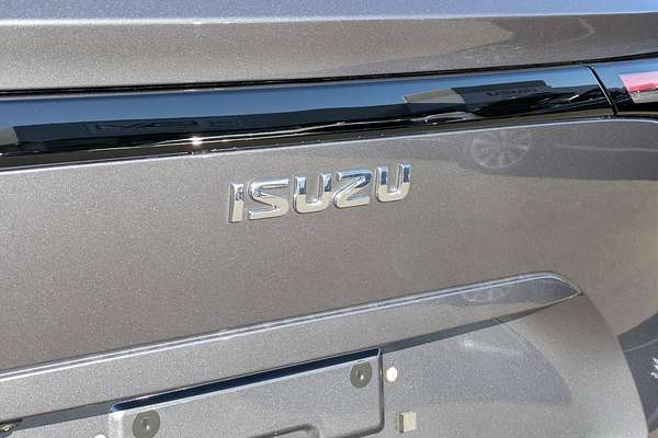 2025 Isuzu MU-X LS-T