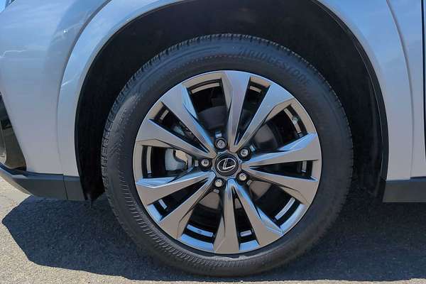 2024 Lexus UX UX 250h F SPORT Handling