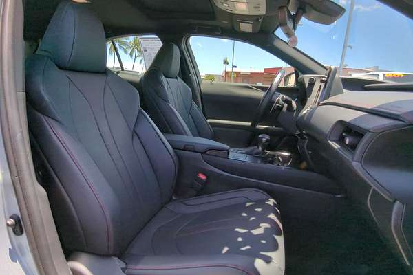 2024 Lexus UX UX 250h F SPORT Handling