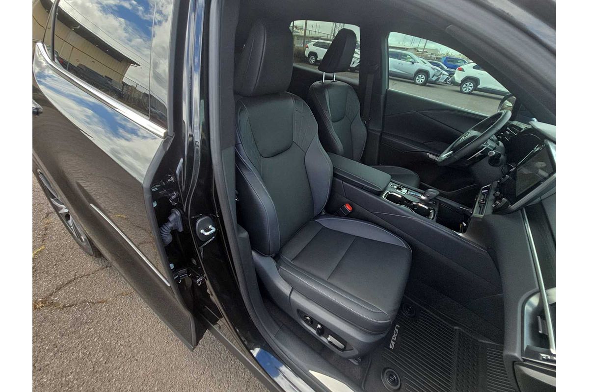 2023 Lexus RX F SPORT Handling