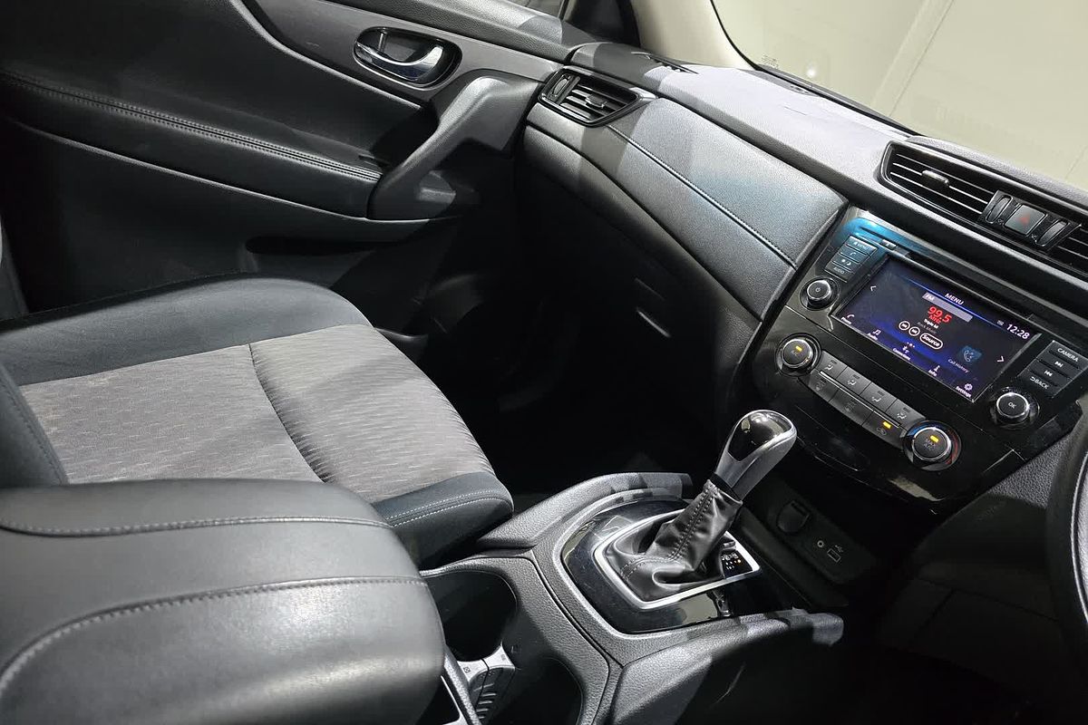 2022 Nissan X-TRAIL X-TRAIL ST (2WD) XT2PAST2