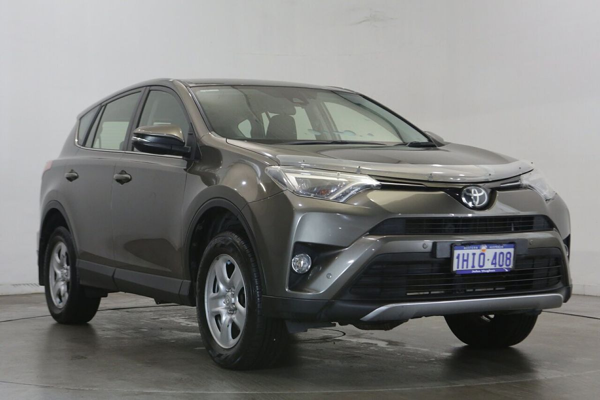 2017 Toyota RAV4 GX ASA44R