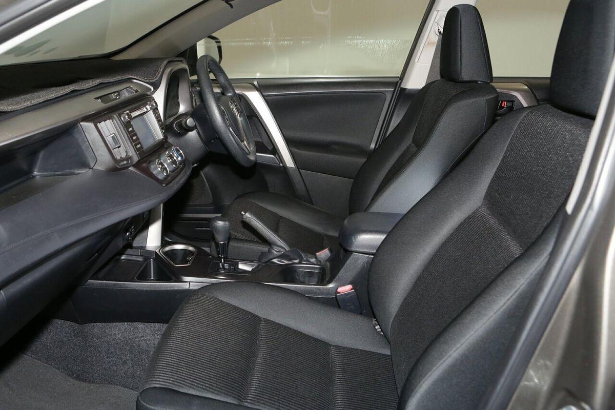 2017 Toyota RAV4 GX ASA44R