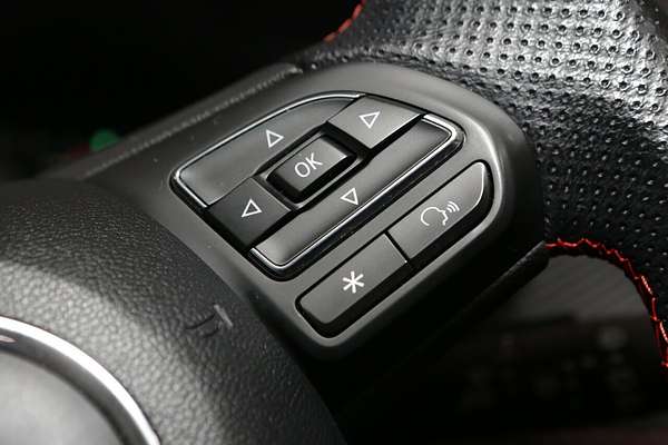 2022 MG ZST Excite
