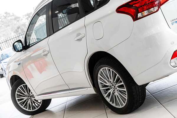 2019 Mitsubishi Outlander PHEV ES ADAS ZL