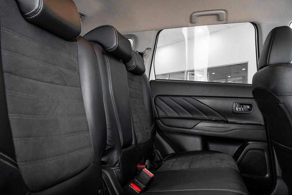 2019 Mitsubishi Outlander PHEV ES ADAS ZL