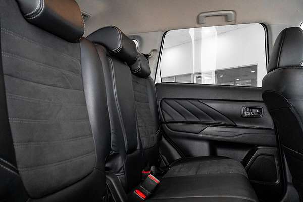 2019 Mitsubishi Outlander PHEV ES ADAS ZL