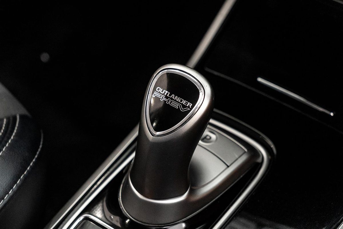 2019 Mitsubishi Outlander PHEV ES ADAS ZL