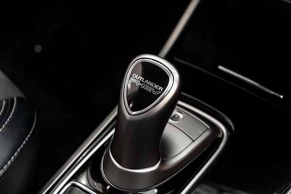 2019 Mitsubishi Outlander PHEV ES ADAS ZL