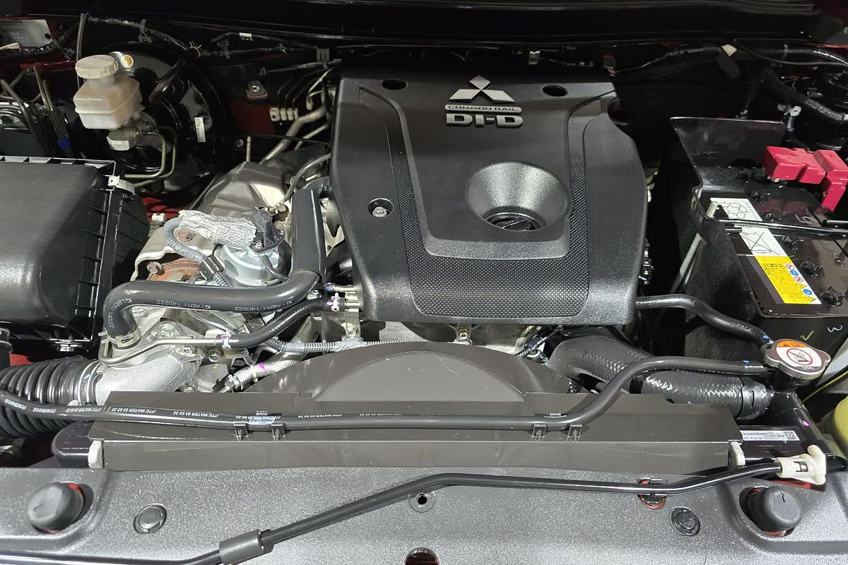 2022 Mitsubishi Triton GSR MR 4X4