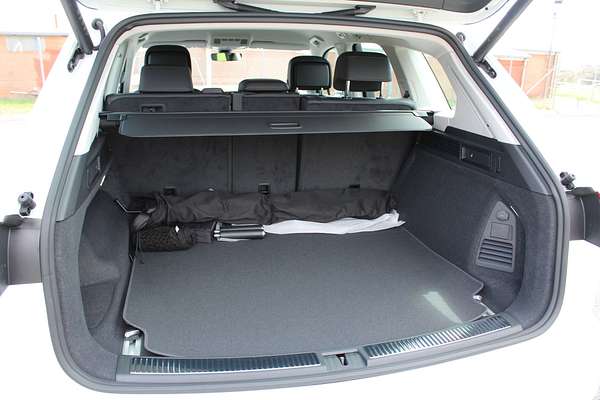 2025 Volkswagen Touareg 170TDI RC