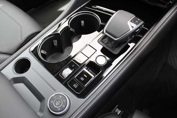 2025 Volkswagen Touareg 170TDI RC