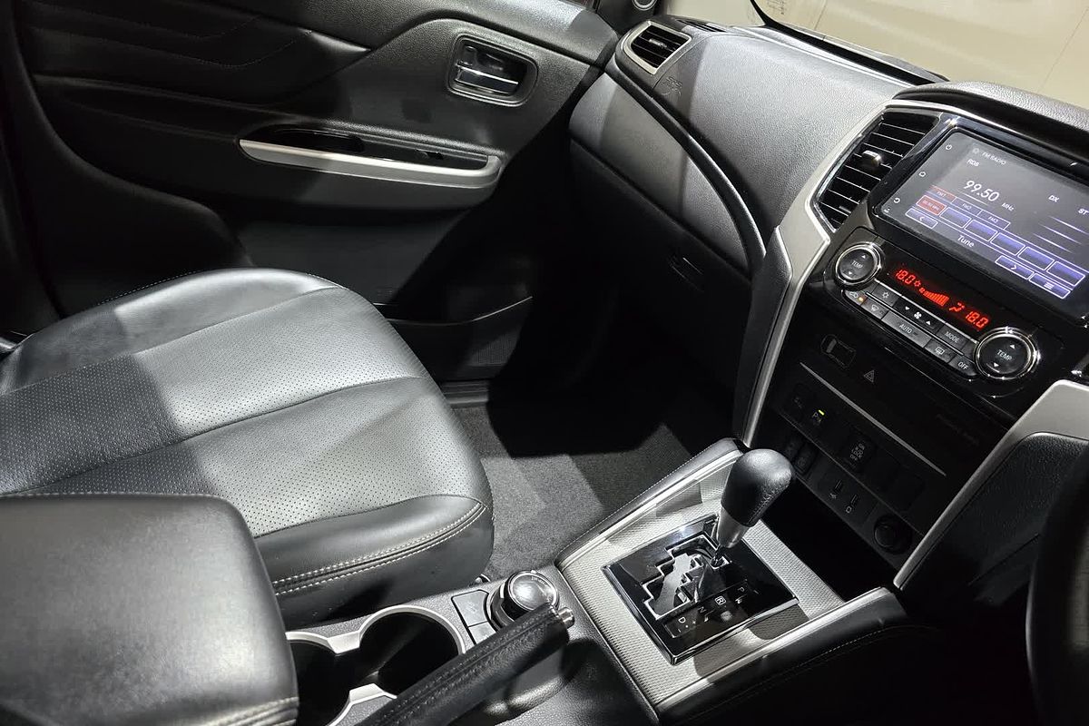 2022 Mitsubishi Triton GSR MR 4X4