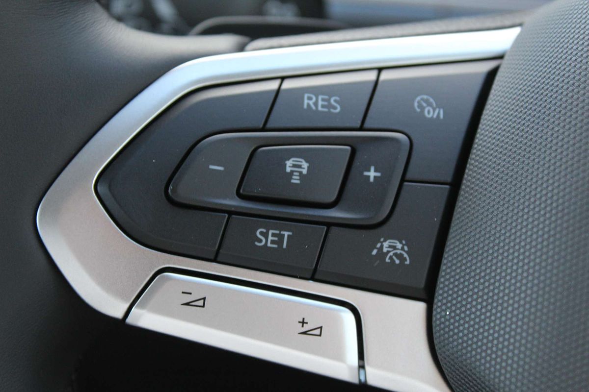 2025 Volkswagen T-Roc 110TSI Style D11
