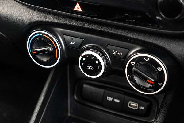 2022 Hyundai Venue Active QX.V4